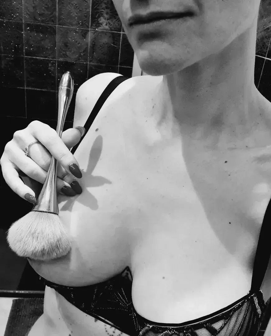 Leak & nude 1 — Lesreveriesdeclaraa