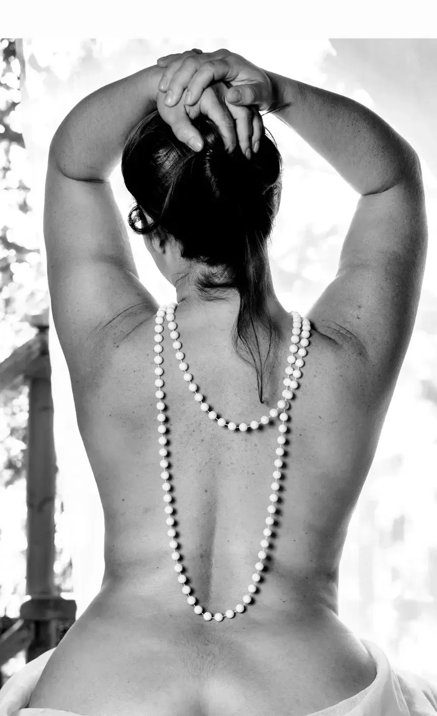 #sexy #cambrure #perles #milf #curvy #sensualite