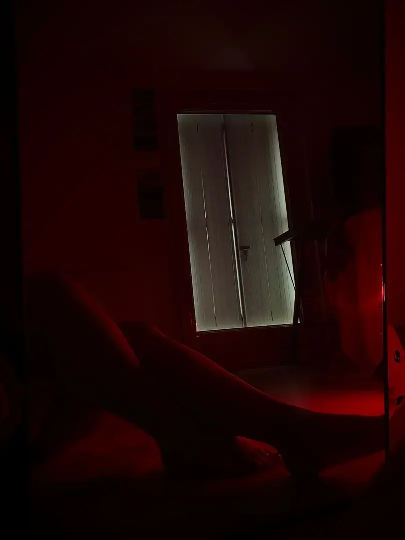 Leak & nude 1 — Moonsatin