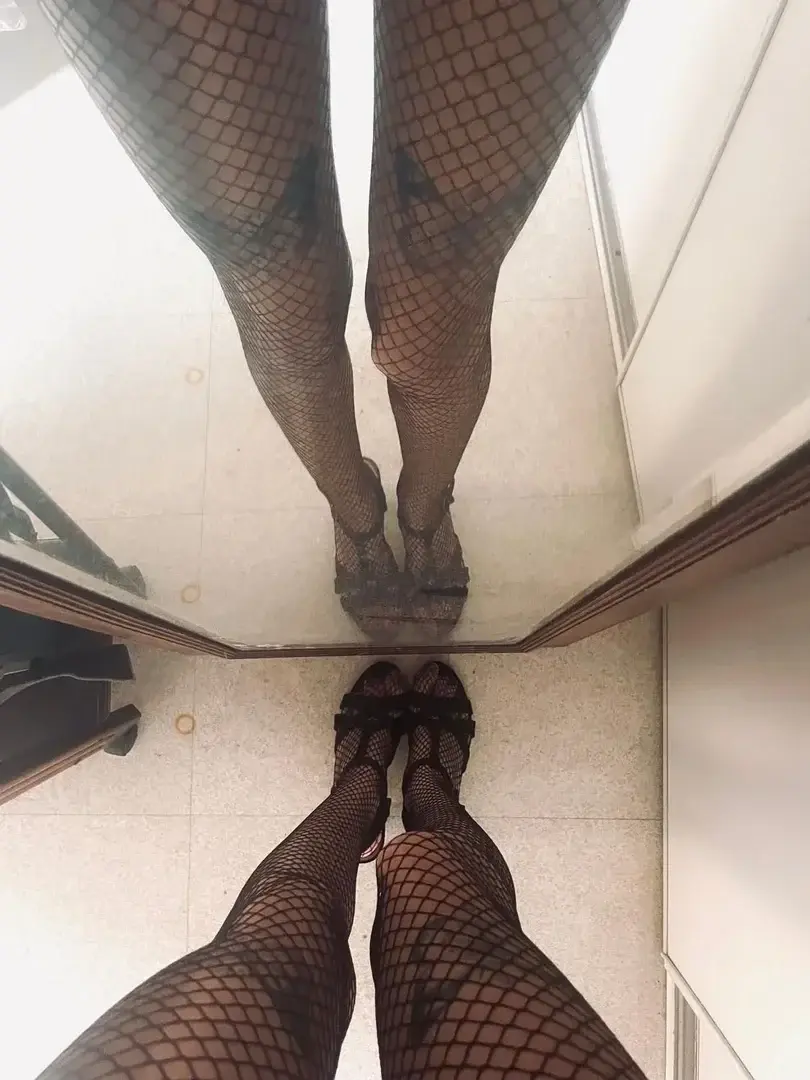 Leak & nude 7 — Ninalovefeet