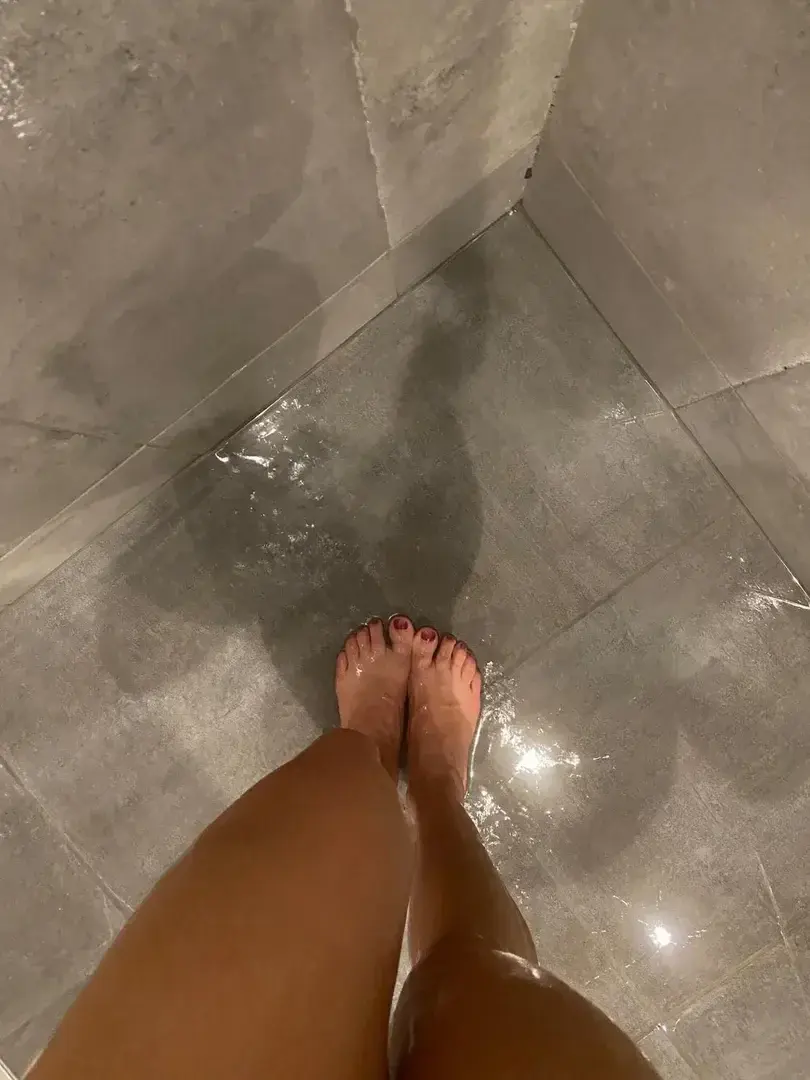 Leak & nude 4 — Footprincesse