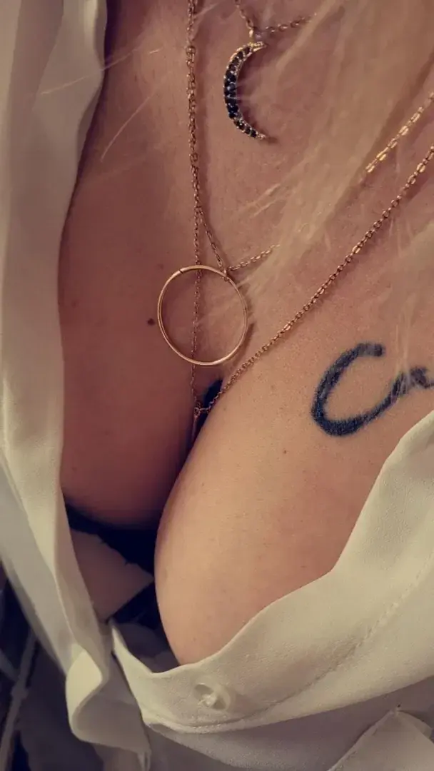 Leak & nude 3 — misscoquinette2023