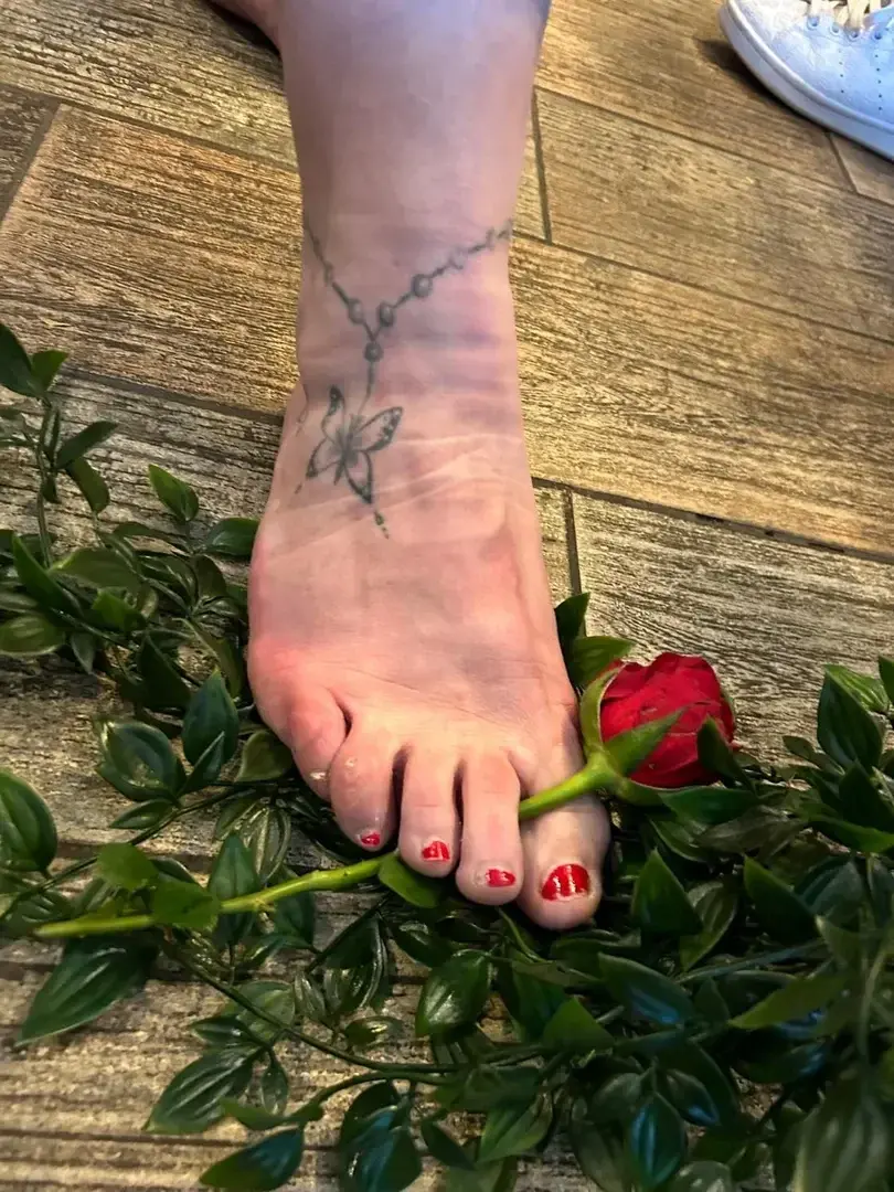 Leak & nude 2 — Sexy-foot-love-body-duo-solo