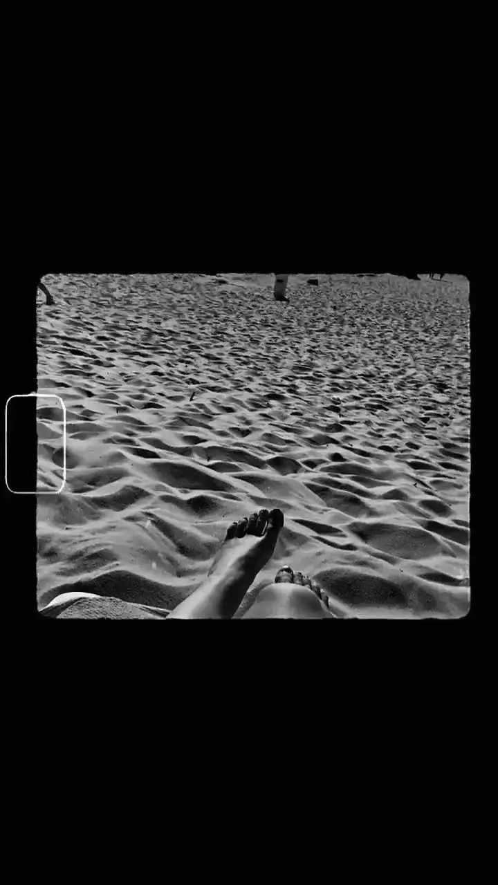 Leak & nude 1 — Footsprings