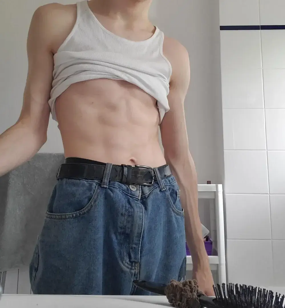 Leak & nude 3 — Ezekiel__