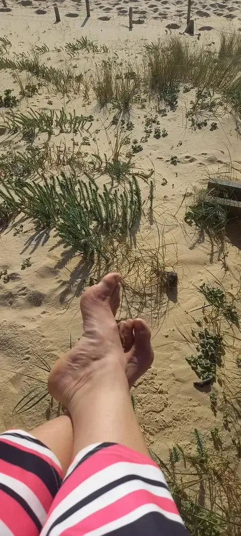 Leak & nude 5 — Pieds-nature
