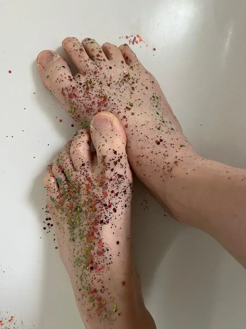 Leak & nude 5 — Feetonfire69