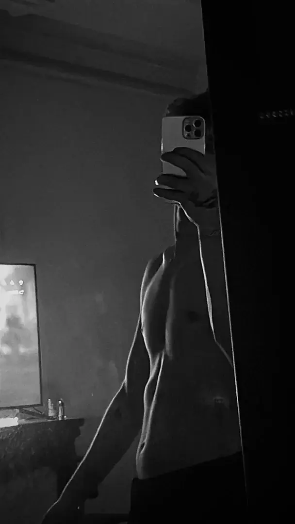 Leak & nude 2 — Kidneybreaker