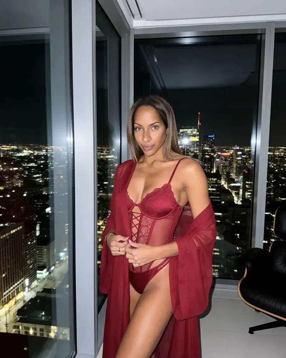 Leak & nude 5 — Hot_milka_2-0