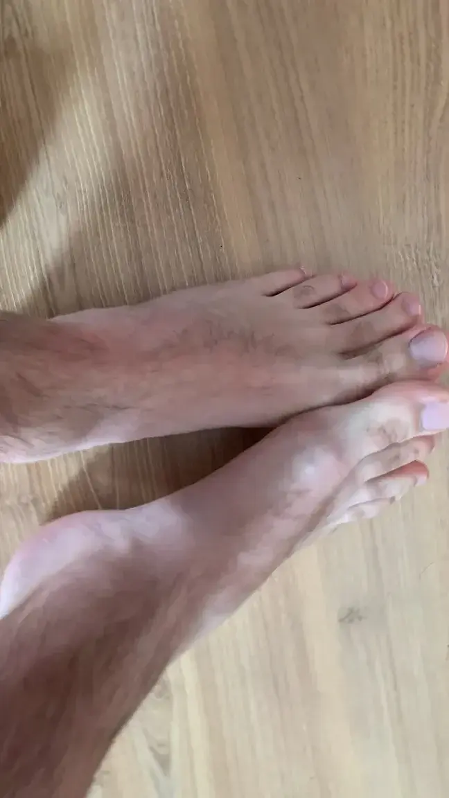 Leak & nude 9 — Talesoffeet