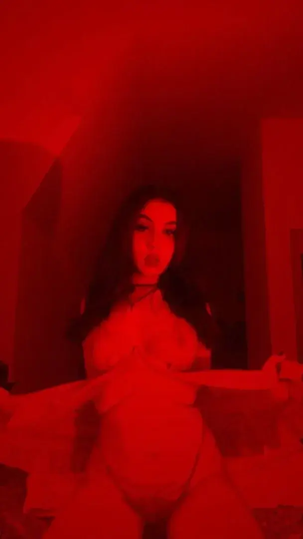 Leak & nude 3 — Hotbutterypopcorn_69