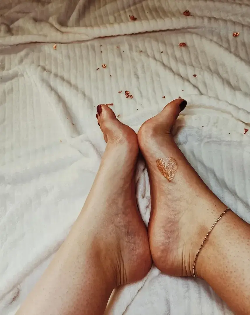 Leak & nude 7 — _ashii_feet-legs
