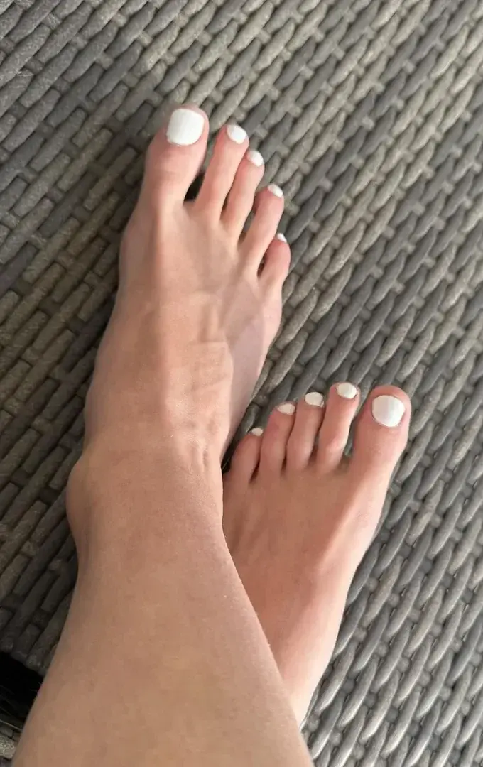 Leak & nude 1 — Secrets_pieds_