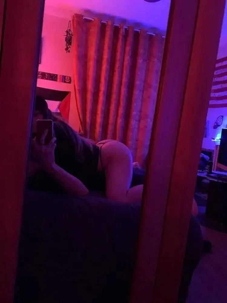 Leak & nude 1 — Max_elisa