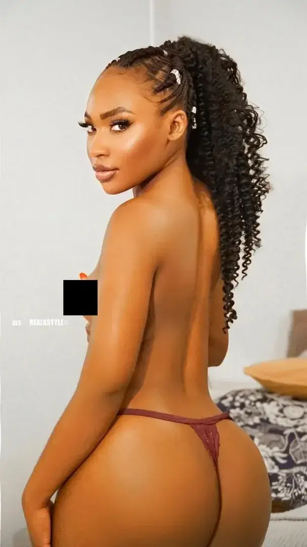 Leak & nude 3 — Felyshana
