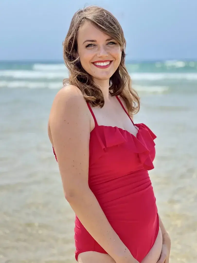 Leak public de Jolievalentine — « Je suis le genre de femme que l'on n'oublie pas... surtout la nuit 😋, je me trompe ? » (nude) sur MYM