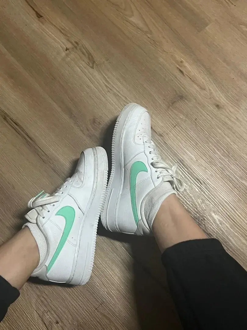 Leak & nude 1 — babygirl_feet