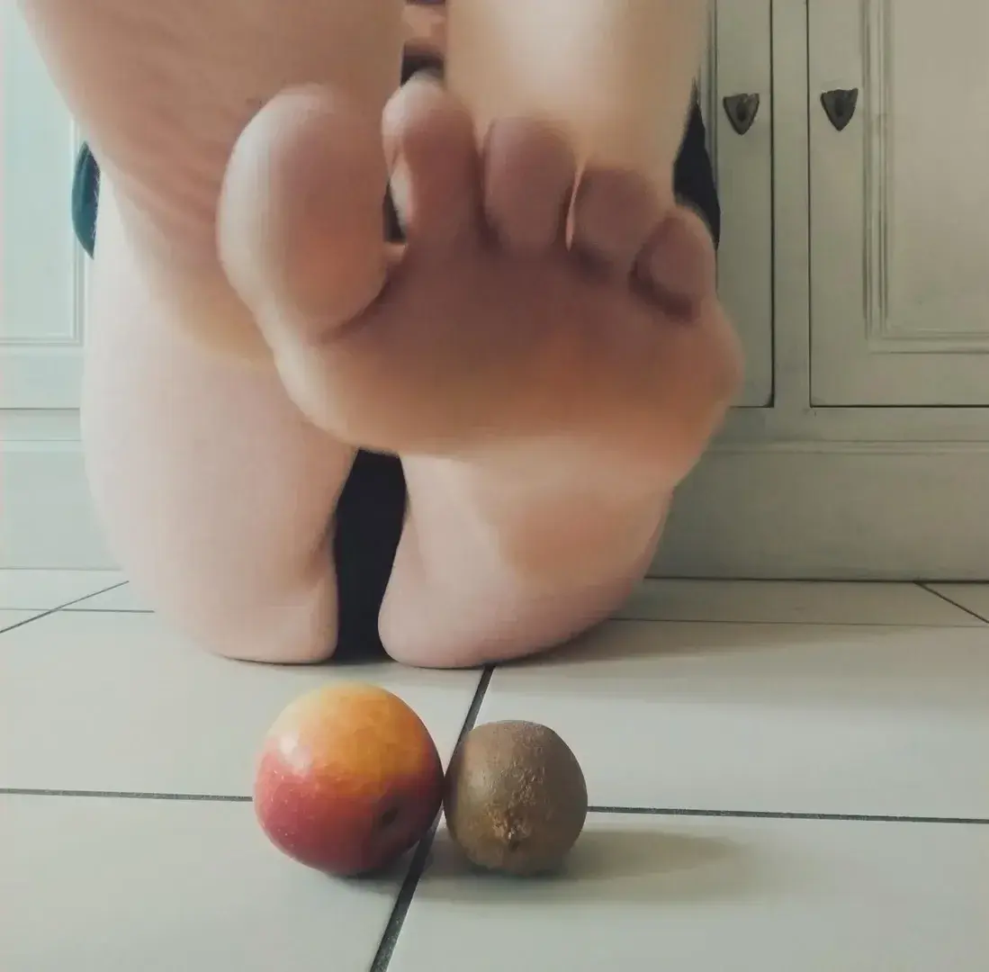 Leak & nude 4 — Greenfeet4u
