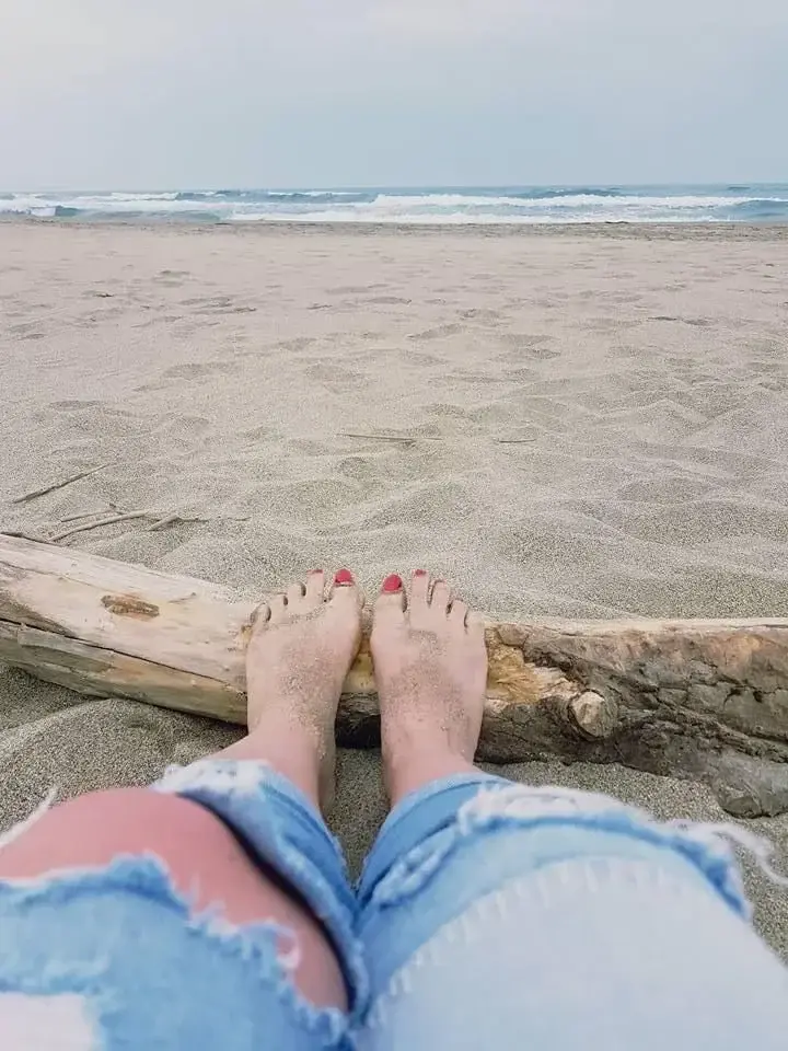 Souvenirs de vacances, les pieds dans le sable , excitation des sens #pieds #fetichiste #massage #caresses #excitation