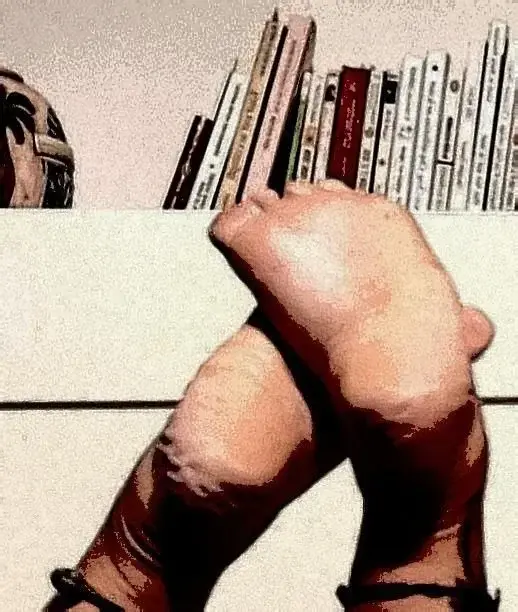 Leak & nude 2 — Aux_pieds_de_la_fee