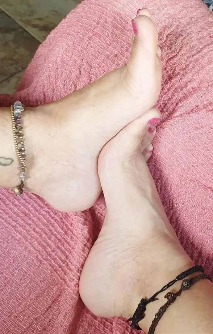 Leak & nude 5 — Aux_pieds_de_la_fee