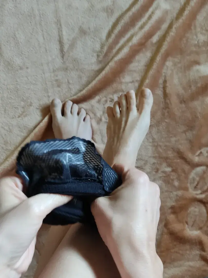 Leak & nude 2 — Carlafootfetish