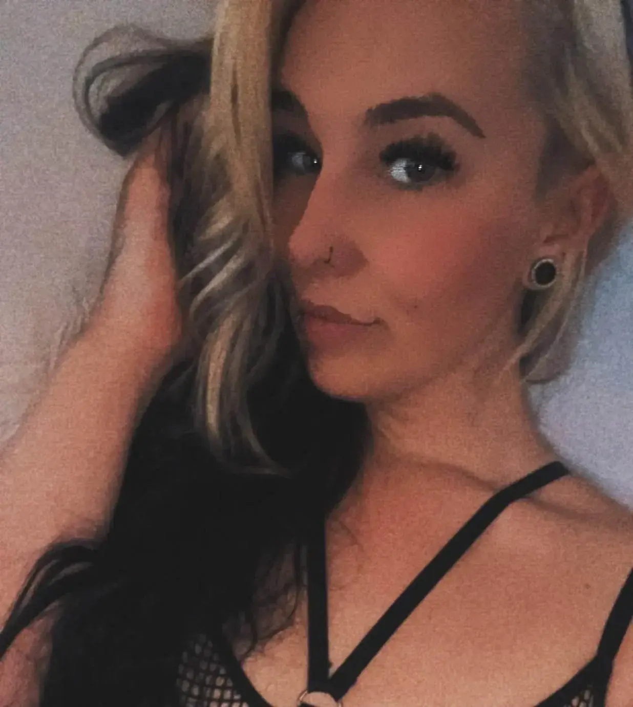 Leak & nude MYM — Secret_sab_xx : « Coucou toi ça va ? ! Tu veux du contenue exclusif, super bandant ? 🍑 tu est au bonne endroit !Abonnement à 0€ avec le code: SECRET 🔞Tu va trop aimer le contenue bb ❤️ Ma ptn chattte » (MYM)