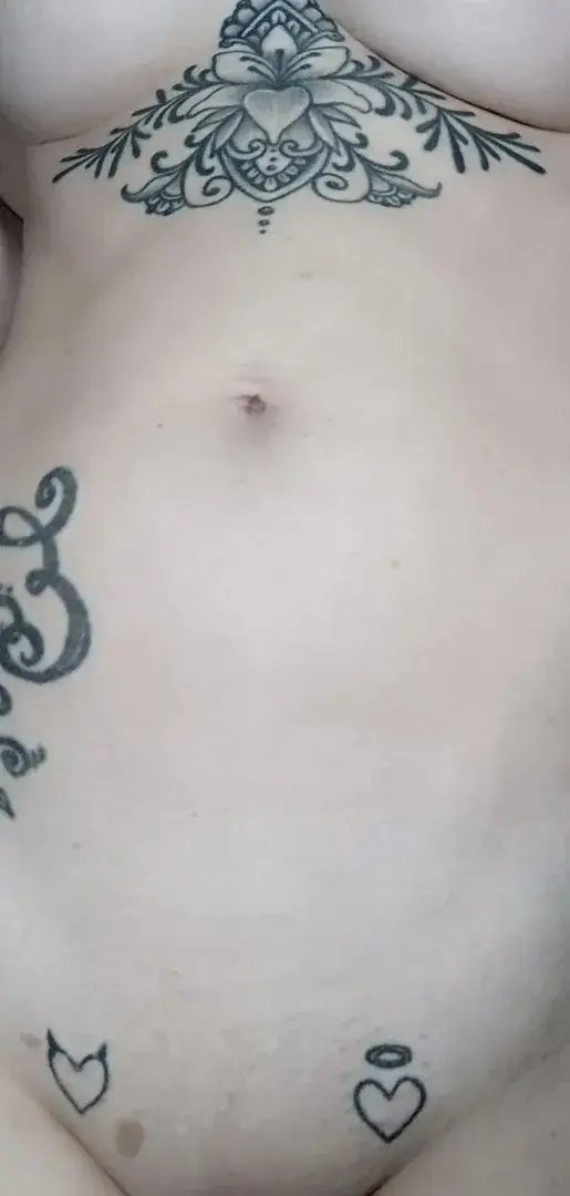 Leak & nude MYM — Sweetysruby : « Tu veux voir une jolie chatte ??? Tu estAu bon endroit 💦🍑Abonnement à 0€ avec le code GRATUITMédias privés payant 🔞Photo de ma chatte offerte pour mes nouveaux abonnés 🤭 » (MYM)