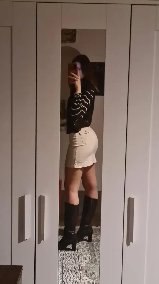 Leak & nude 2 — Littleboobsbigass