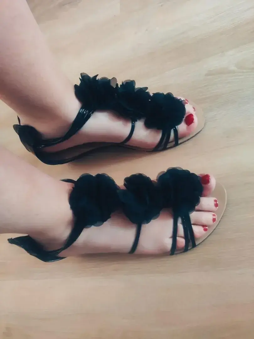 Leak & nude 5 — b00bsandfeet
