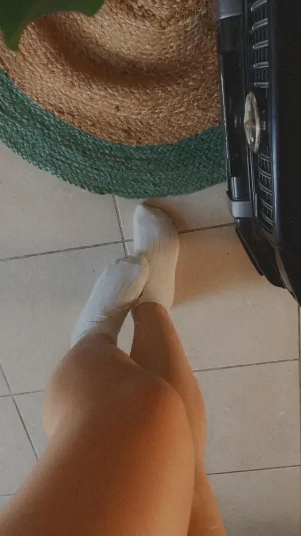 Leak & nude 1 — Feetland