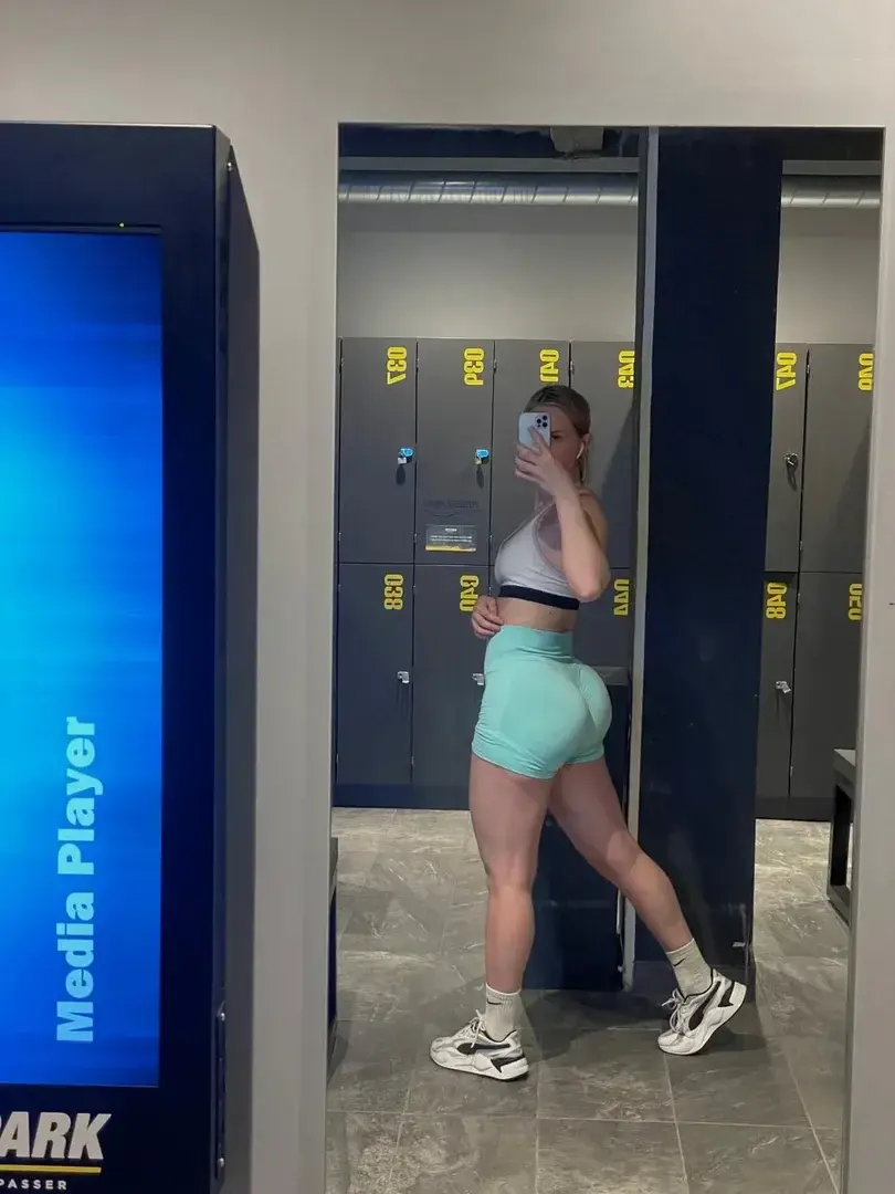 Leak & nude 2 — Lafollassz
