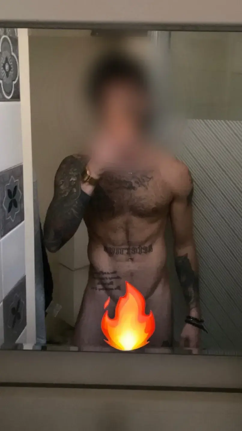 Leak & nude 1 — _akaza_