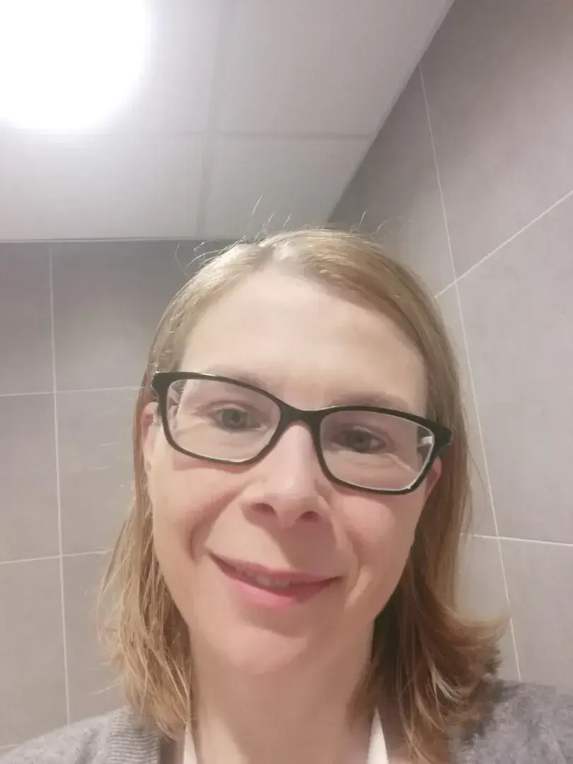 Leak & nude MYM — Ambredu74 : « Coucou ❤❤❤ » (MYM)