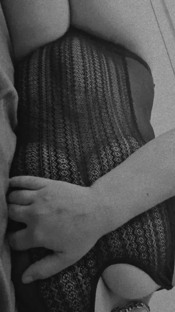 Leak & nude 2 — Charlotteliline