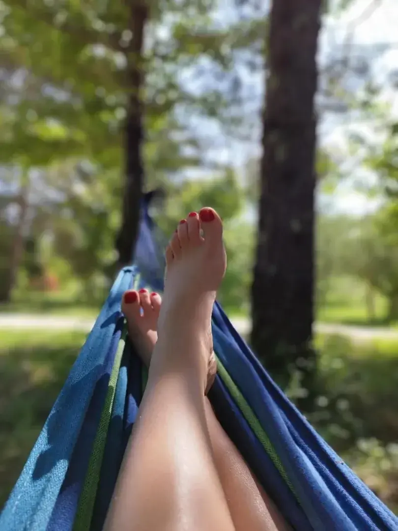 Leak & nude 2 — Travelersfeet