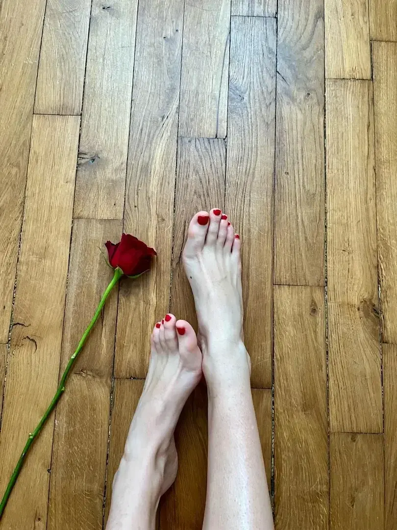 Leak & nude 1 — Loolitaa_