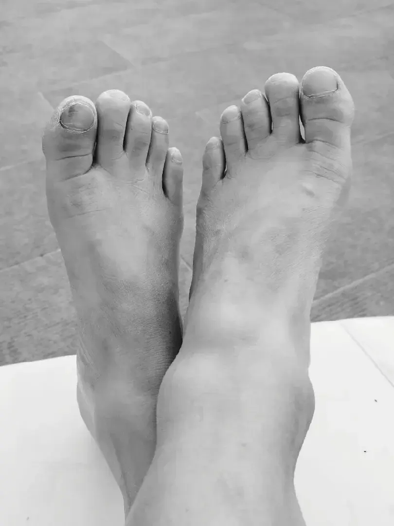 Leak & nude 1 — Happy_feet_17