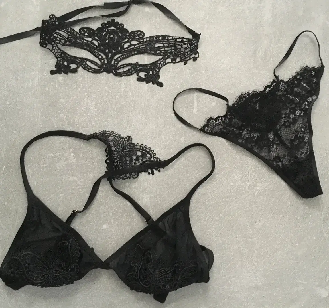 Leak & nude 2 — Exotique2