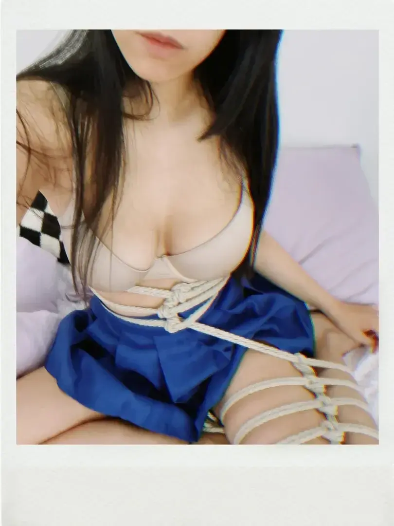 Leak & nude 4 — Lunaeko