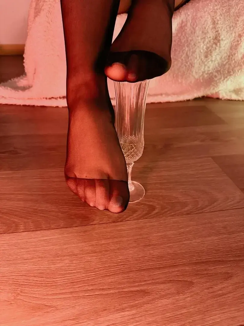 Leak & nude 3 — Flushyfeet