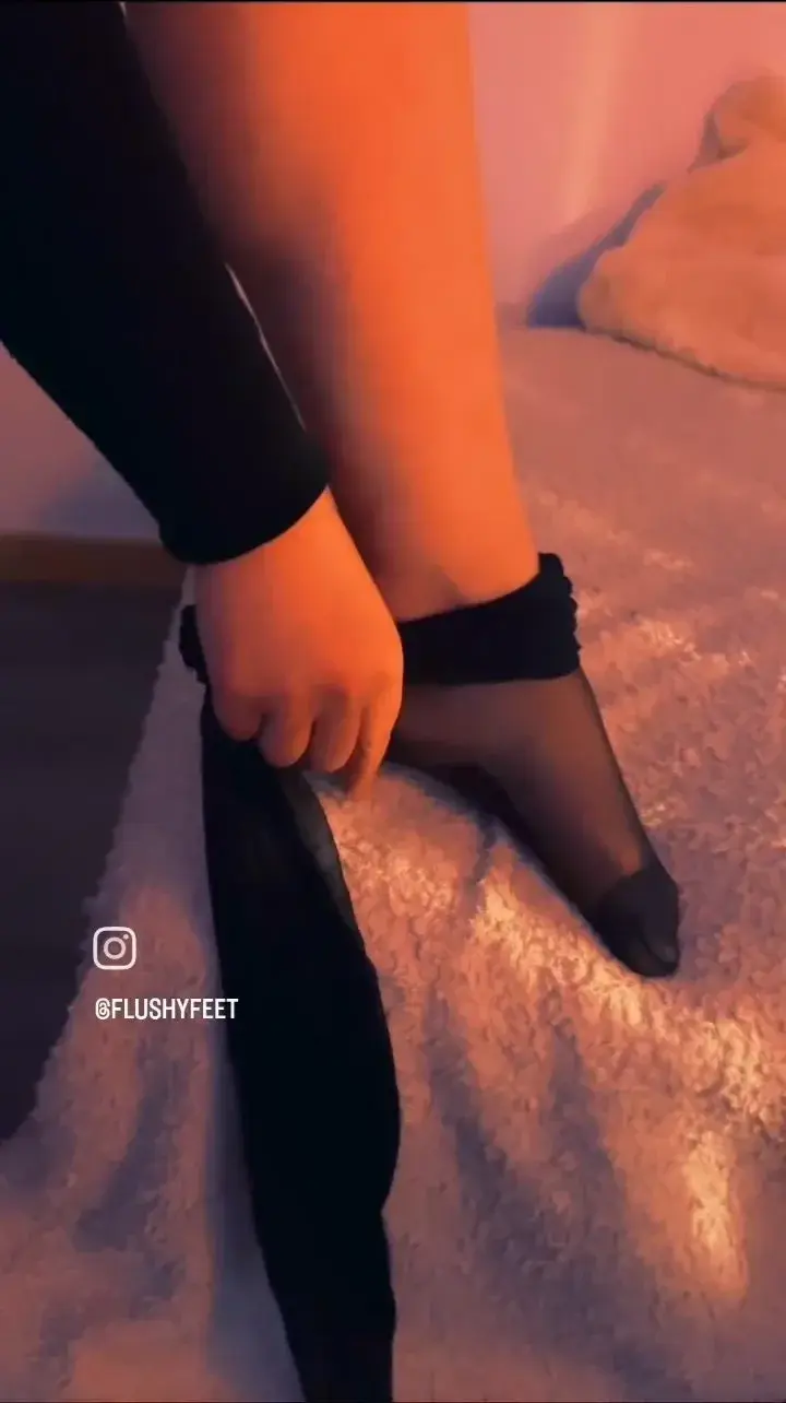 Leak & nude 4 — Flushyfeet