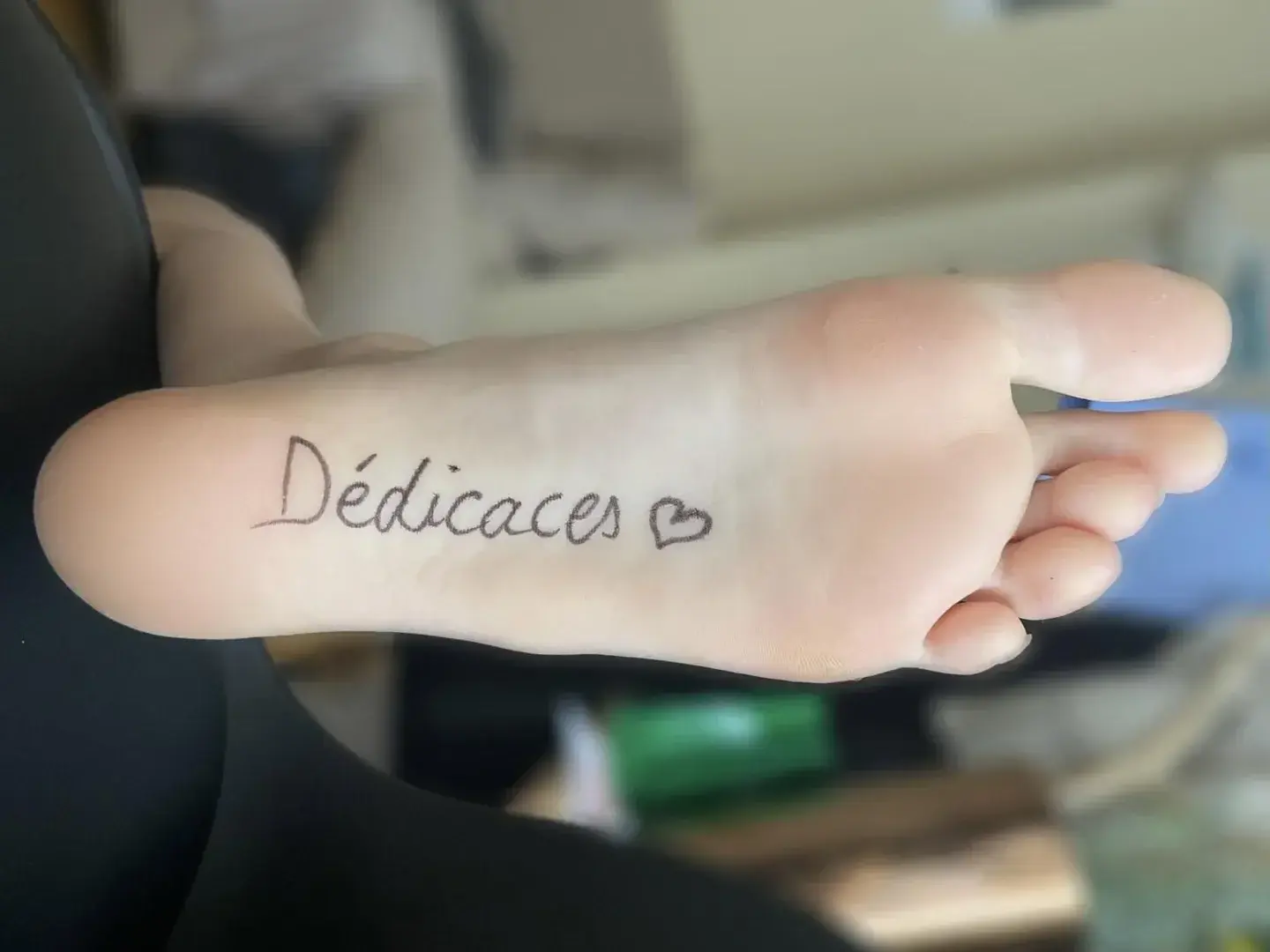 Photo de couverture de 2girls4feet_