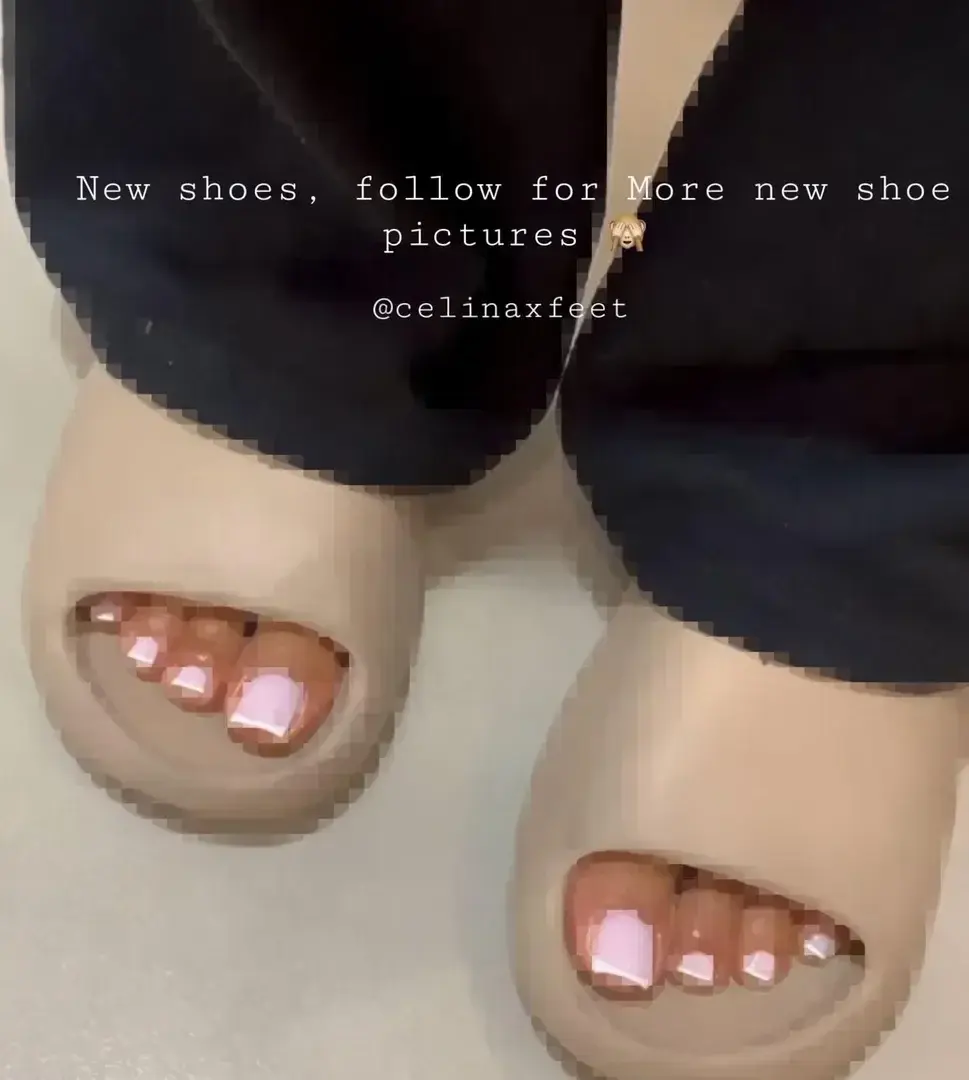 Leak & nude 3 — Celinaxfeet