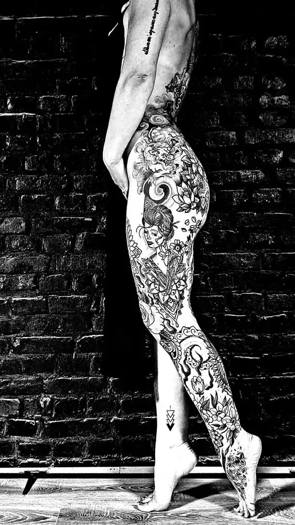 Leak & nude 6 — Inkedaddict