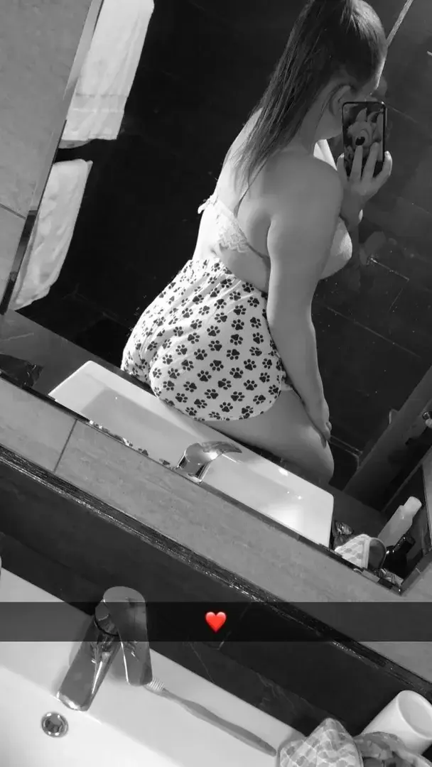 Leak & nude 8 — Charme-desire