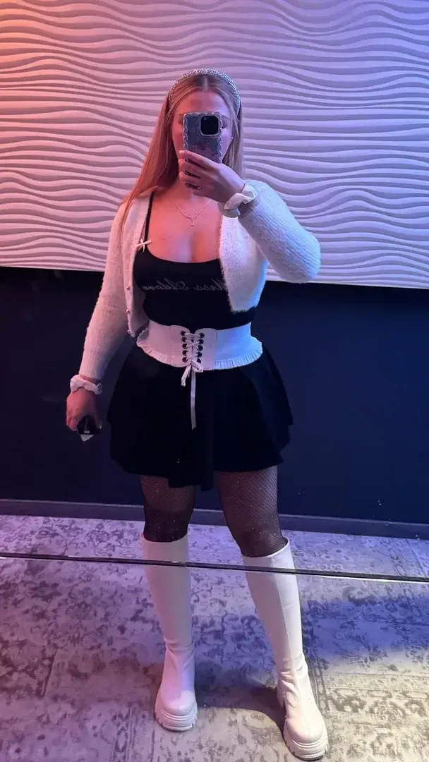 Yourblondangel - Photo exclusive MYM 1 | French Modèles