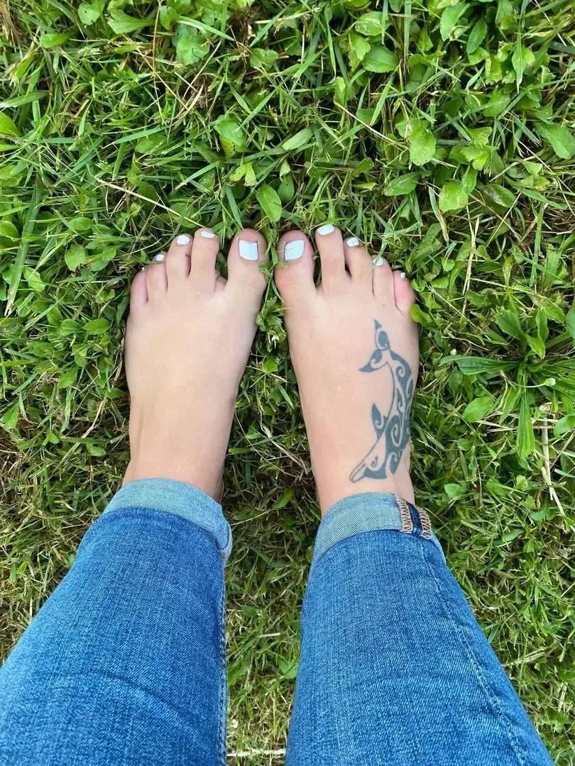 Leak & nude 1 — J-pieds