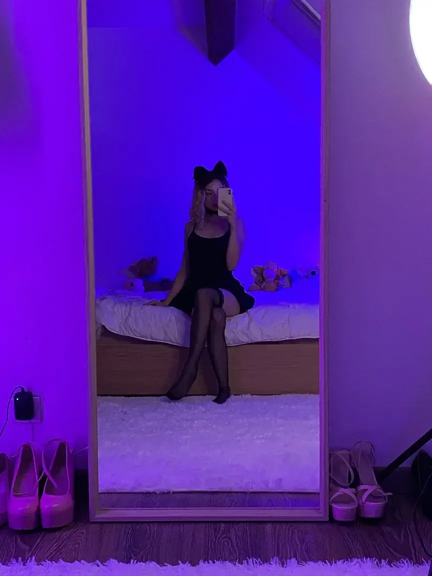 Leak & nude 1 — Littleamour