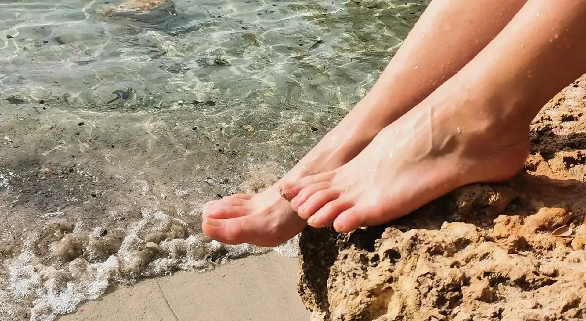 Photo de couverture de Dama-nogi_feet